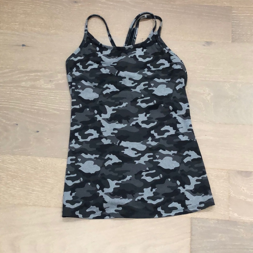 Fabletics Omemee Tank Camouflage